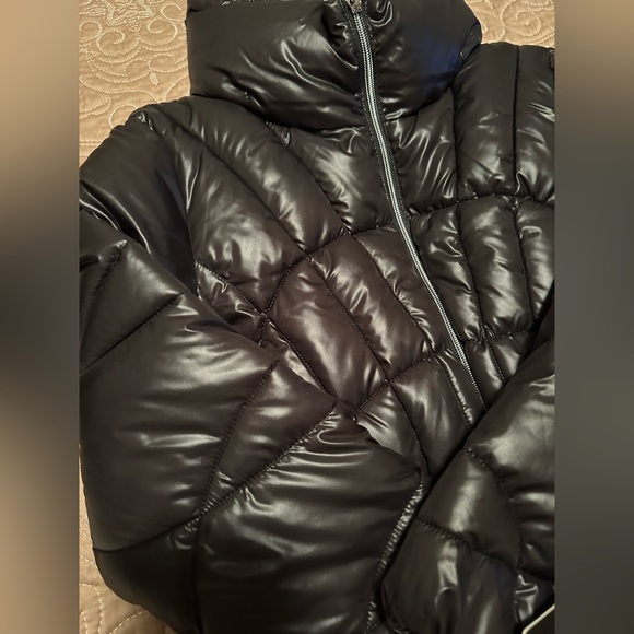 NWOT Women’s Black Puffer Jacket - Medium - Picture 7 of 11